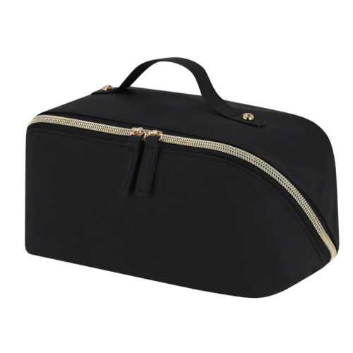 Black toiletry bag made of PU leather – Luxurious design with gold-colored zipper